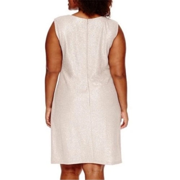 Scarlett Sleeveless Side Ruched Metallic Dress Keyhole Neck - Picture 7 of 7